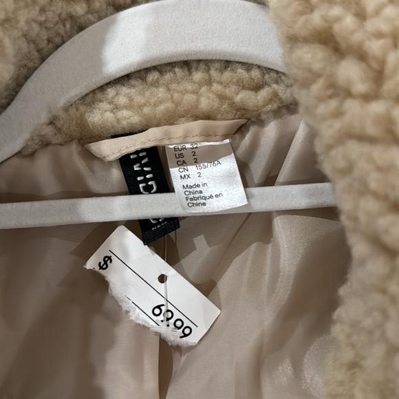 H&M NWT Teddy Jacket - Picture 3 of 5